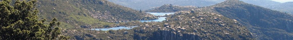 Tarn Shelf