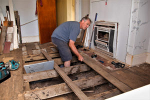 Reflooring, lightkeeper's quarters No 2Q2